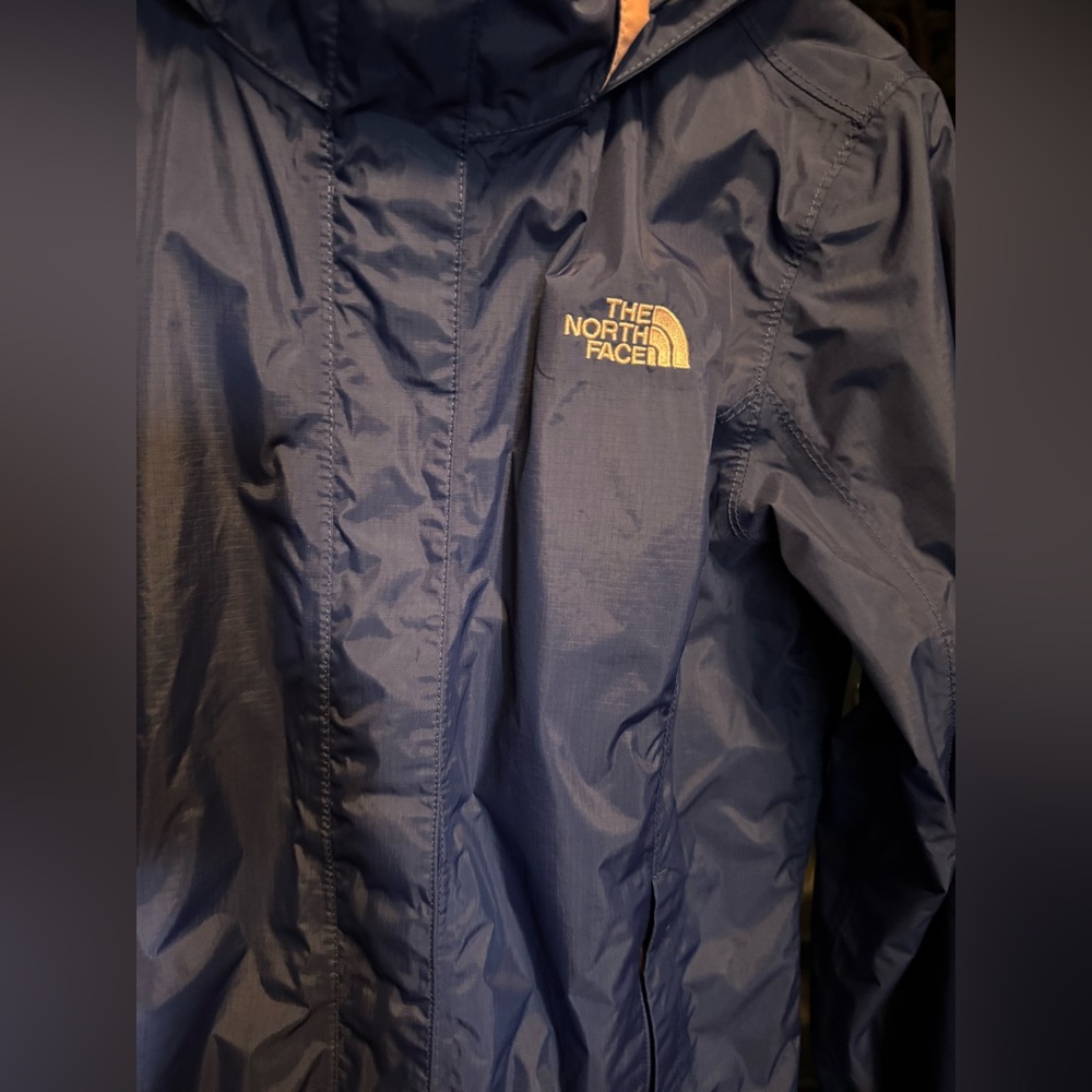 The North Face Violet Jacket with Light Pink Interior - Picture 3 of 8